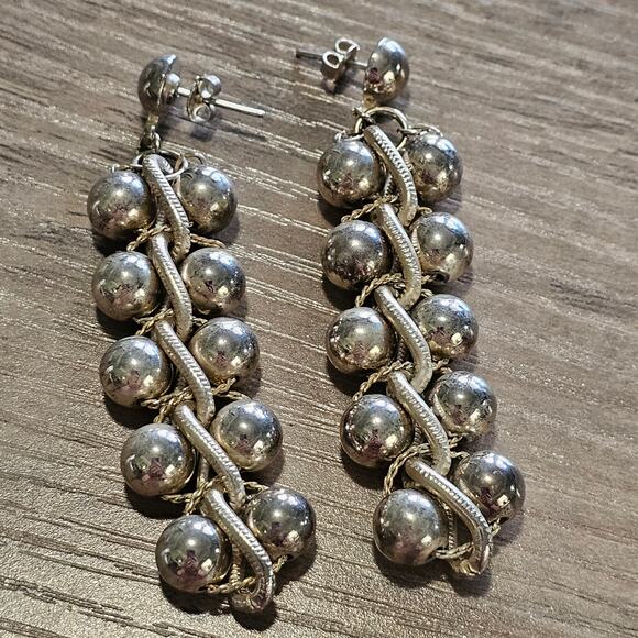 Vintage Silver Tiered Twisted Cluster Bead Post Back Dangle Earrings - Picture 2 of 4